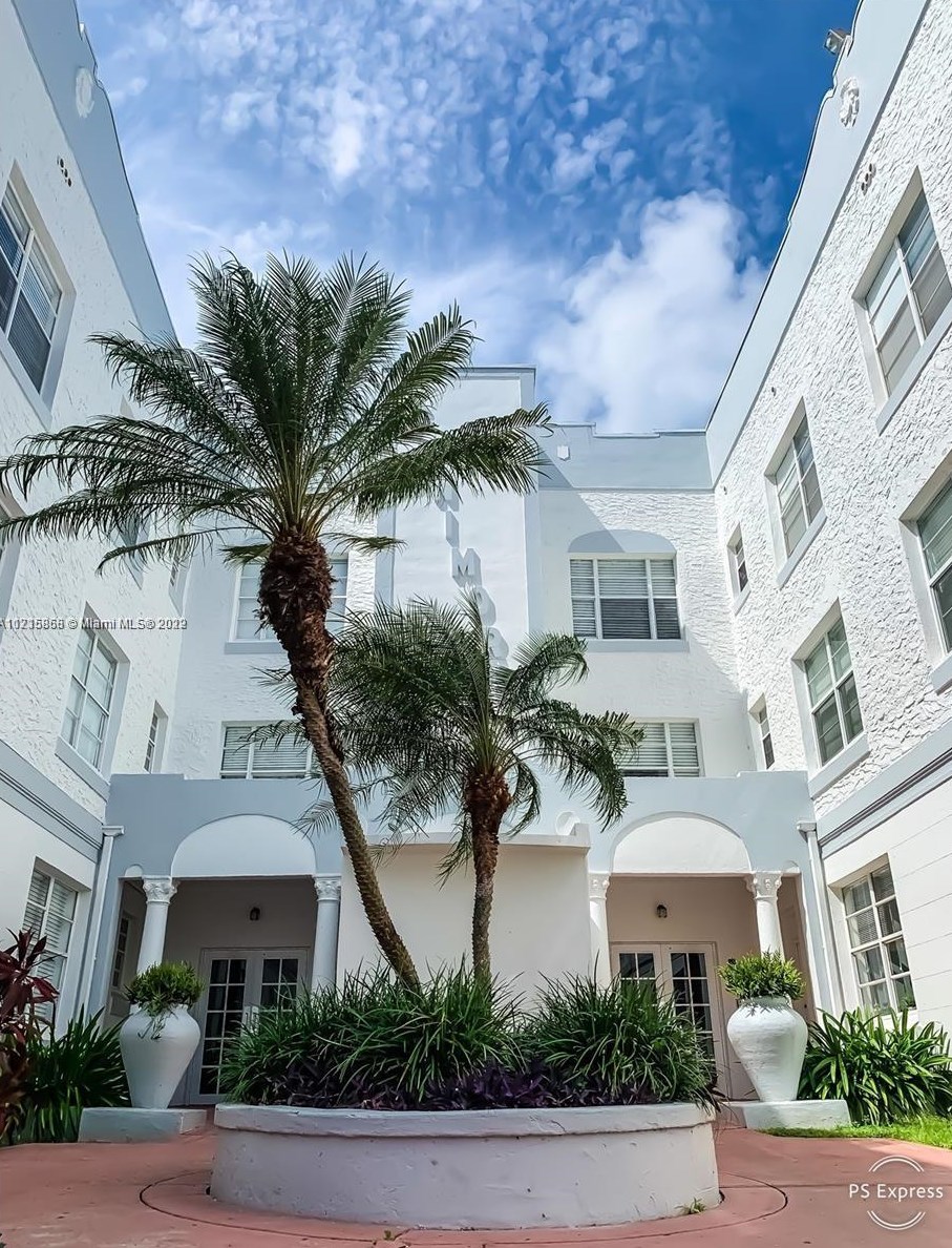 1200 Euclid Ave, Miami FL  33139-4413 exterior