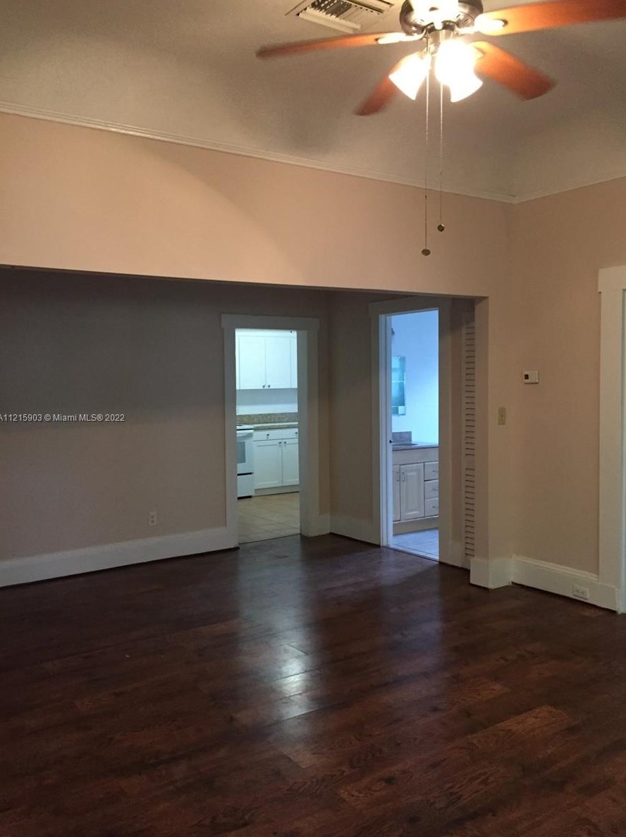 2430 25 Ter, Miami FL 33133-2007 exterior