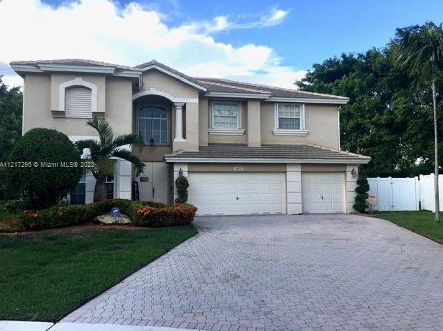 16873 6th St, Hollywood, FL 33027-1025