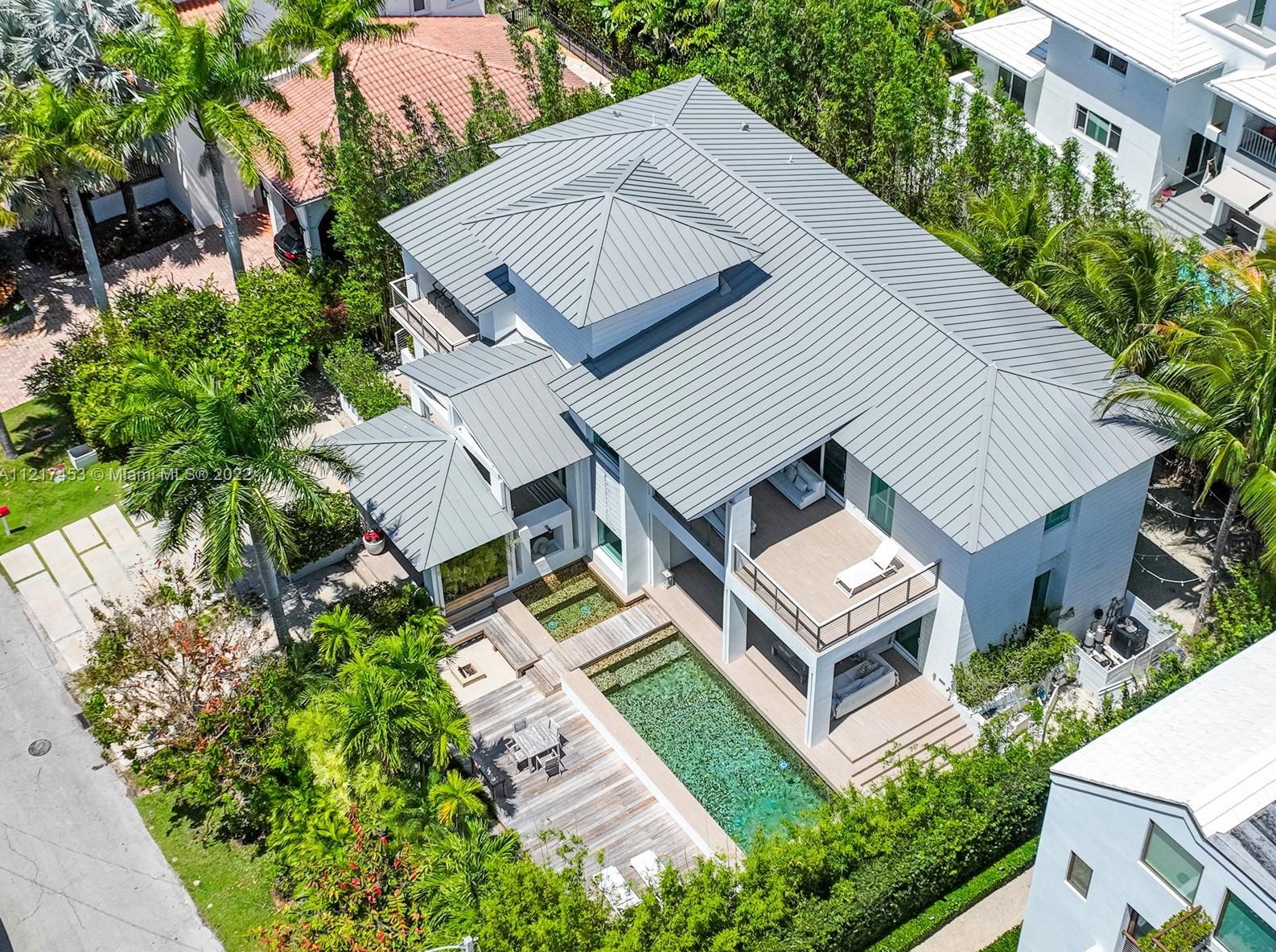 531 Mashta Dr, Miami, FL 33149-1732