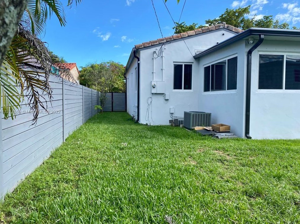 2311 22nd Ter, Miami FL  33145-3514 exterior