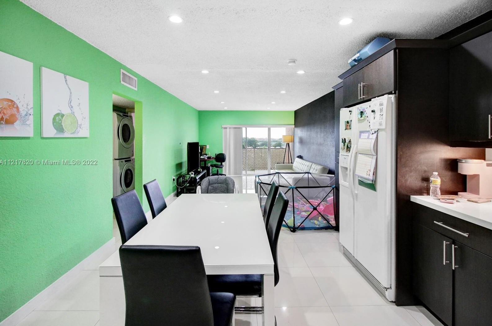 1900 W 68th St #i403, Hialeah, FL 33014