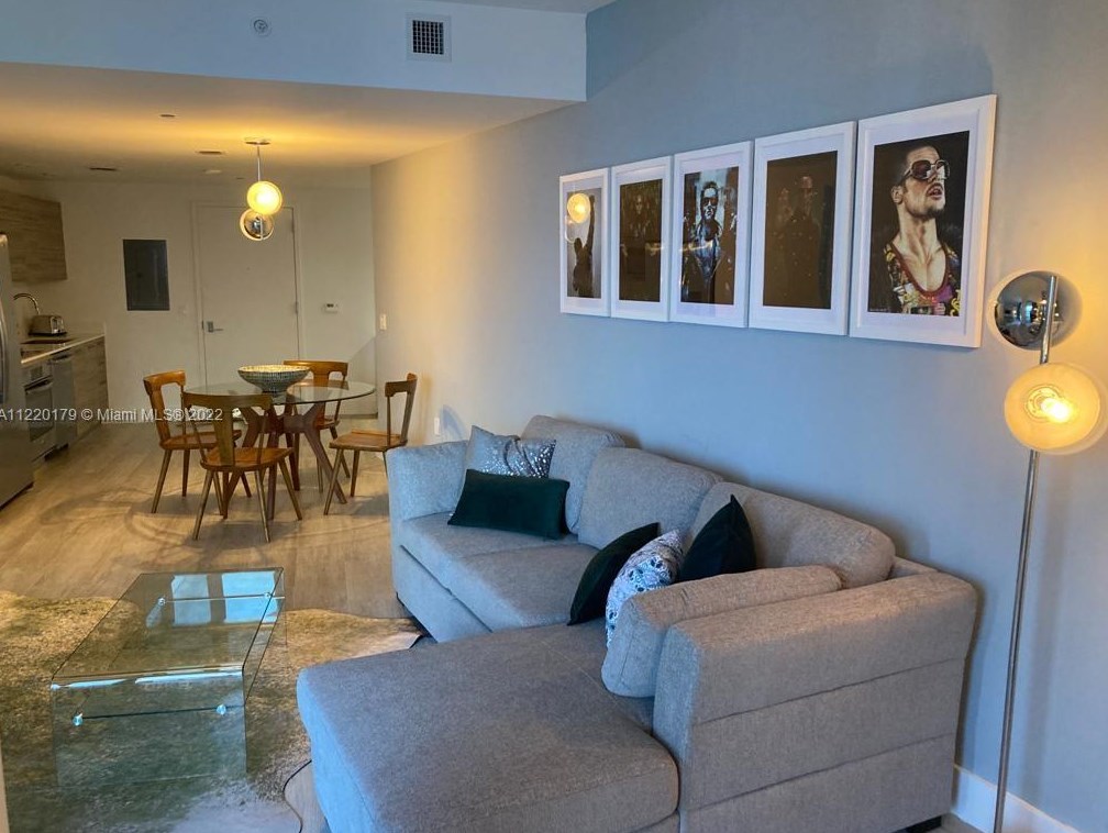 121 Ne 34th St #1914, Miami, FL 33137