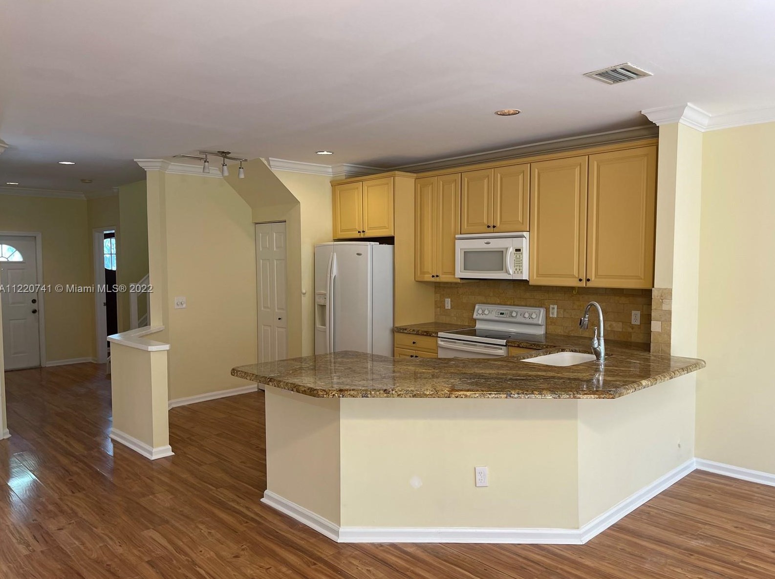 9452 Boca River Cir, Boca Raton, FL 33434