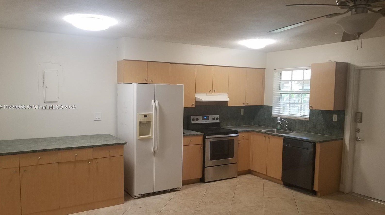 2963 Day Ave #2, Miami, FL 33133