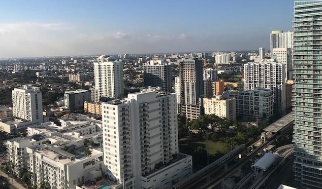 60 Sw 13th St #2807, Miami, FL 33130