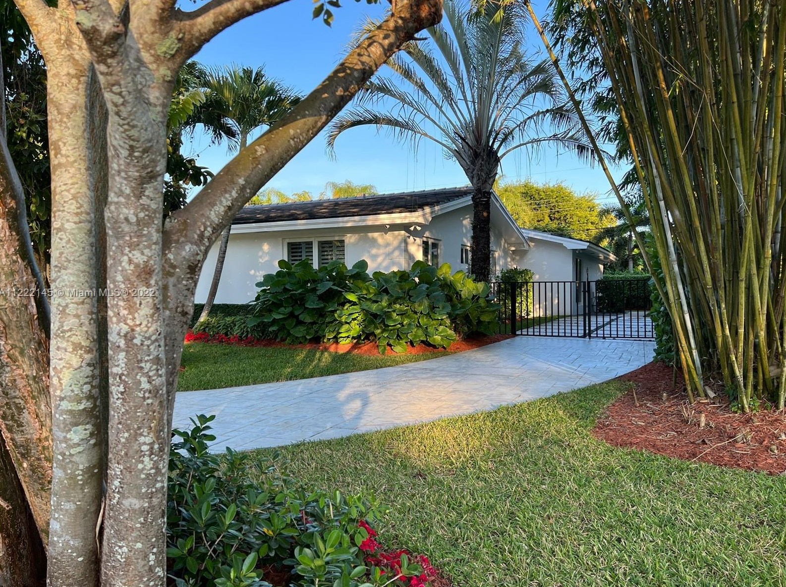 13221 70th Ave, Miami, FL 33156-6947