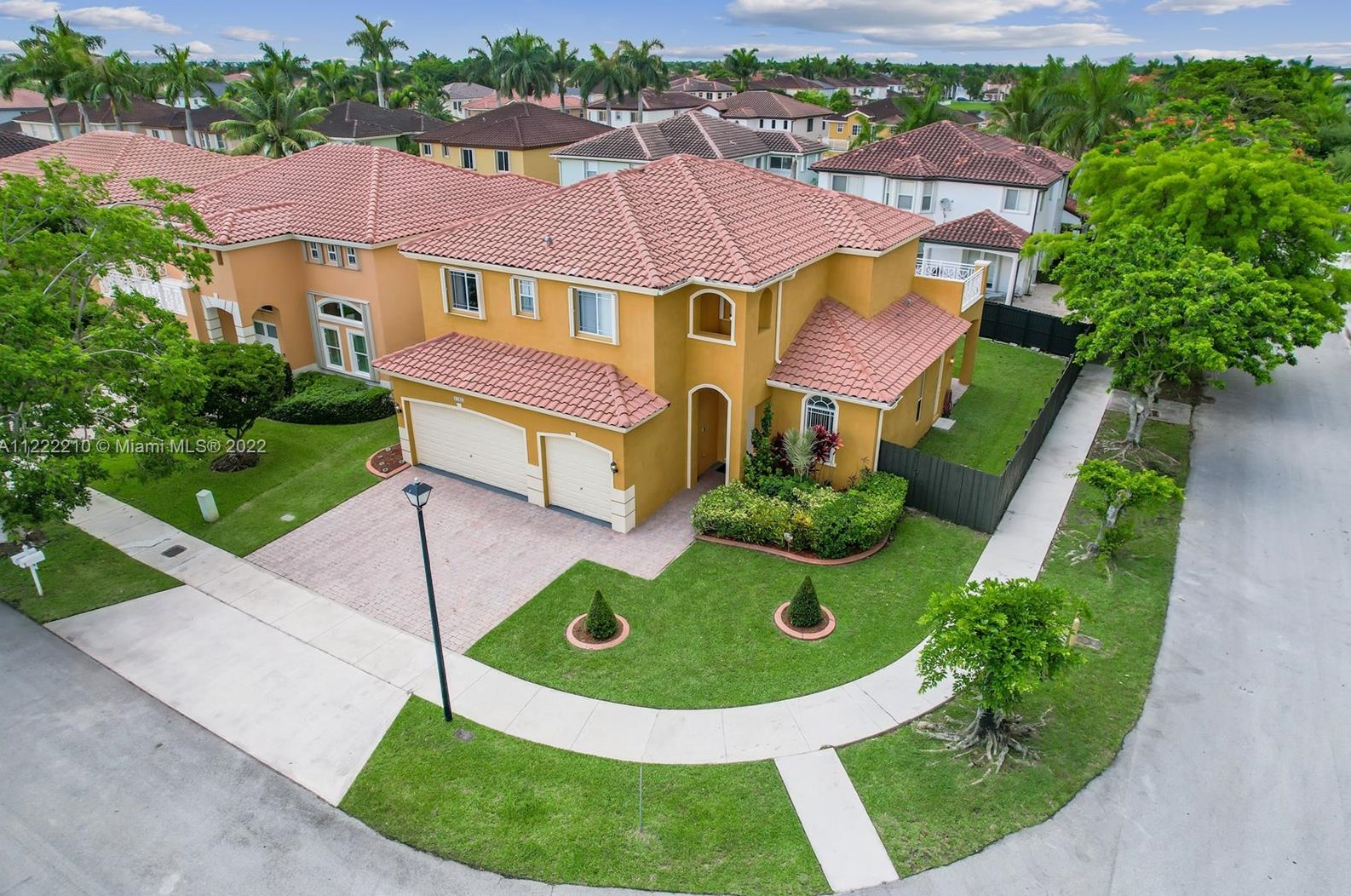 6745 164th Ave, Miami, FL 33193-4440