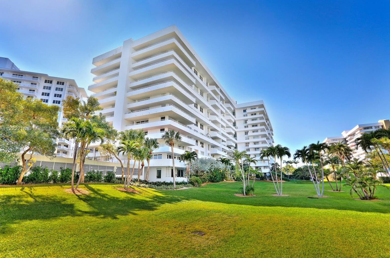 199 Ocean Lane Dr #406, Miami, FL 33149