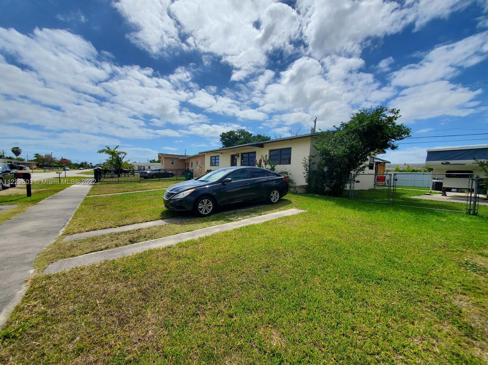 11910 185th Ter, Miami, FL 33177-3215
