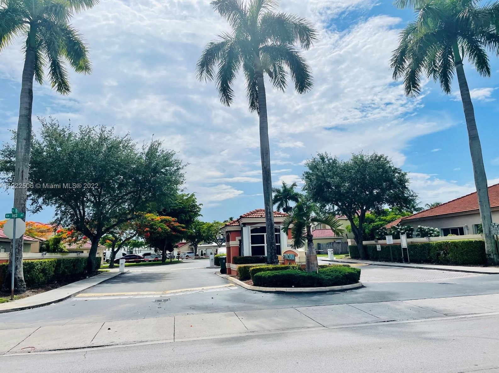 16296 Sw 82nd St, Miami, FL 33193