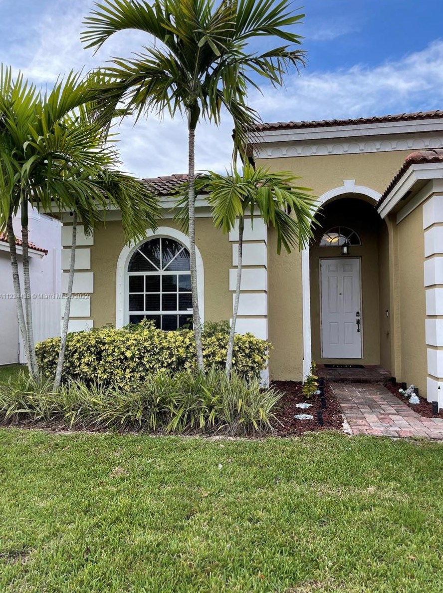 3717 Ne 13th St, Homestead, FL 33033