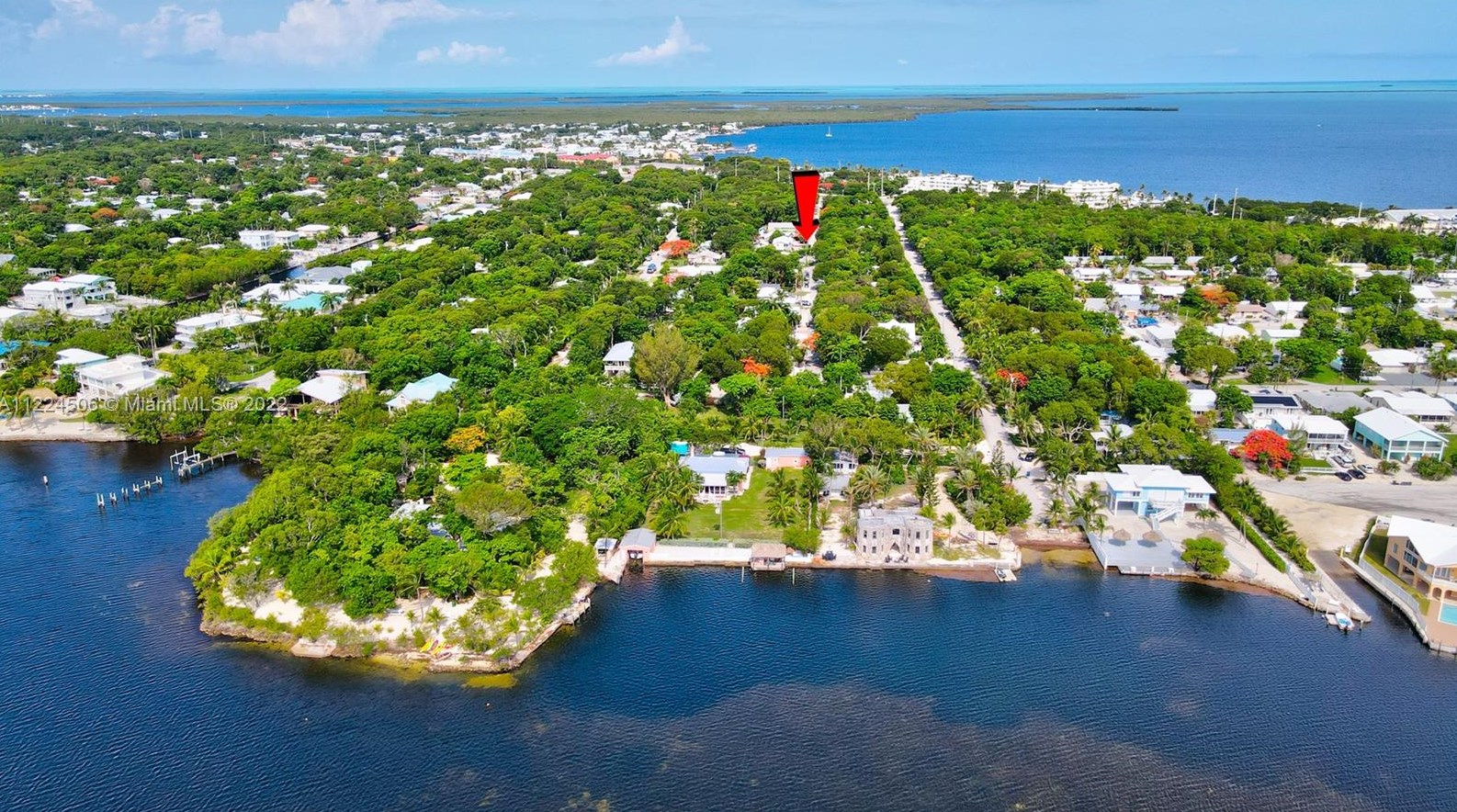 786 Dolphin Ave, Key Largo, FL 33037