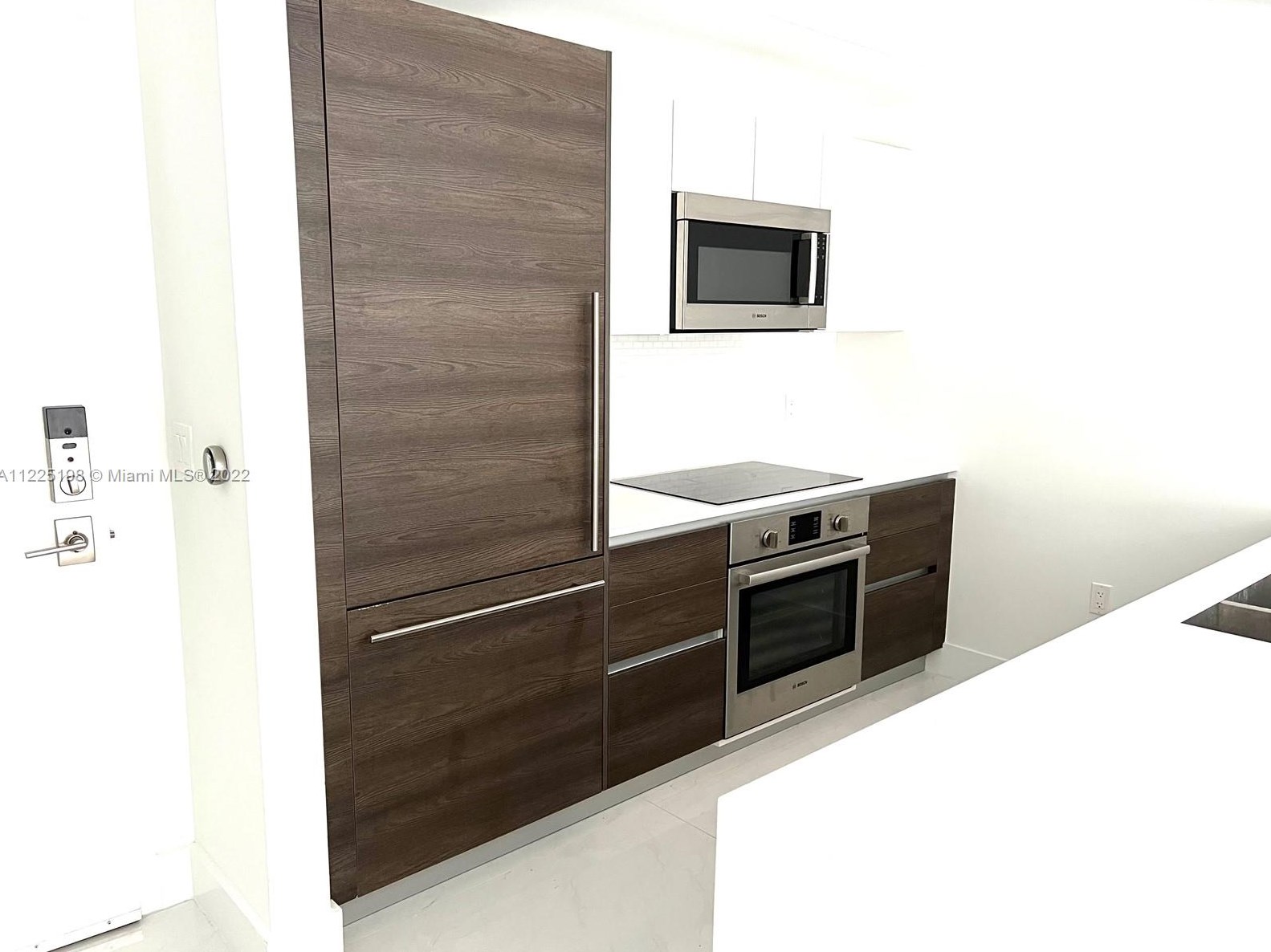 301 Altara Ave #706, Miami, FL 33146