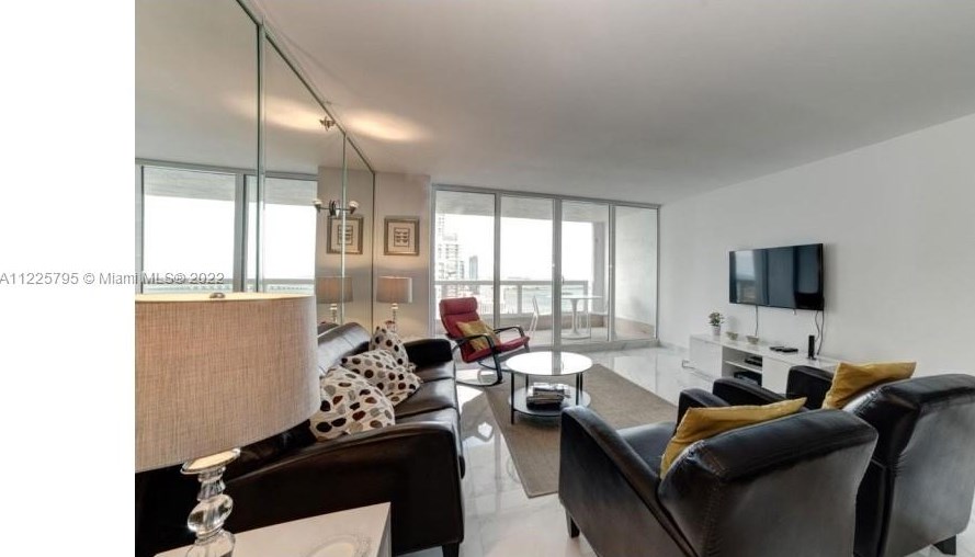 1717 N Bayshore Dr #3950, Miami, FL 33132