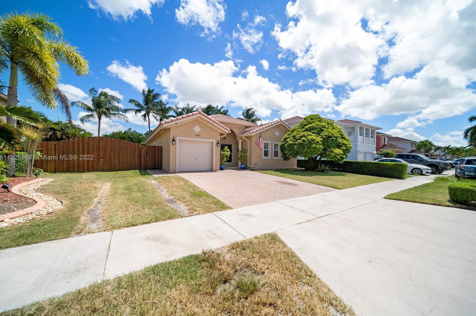 15798 147th Ln, Miami, FL 33196-6740