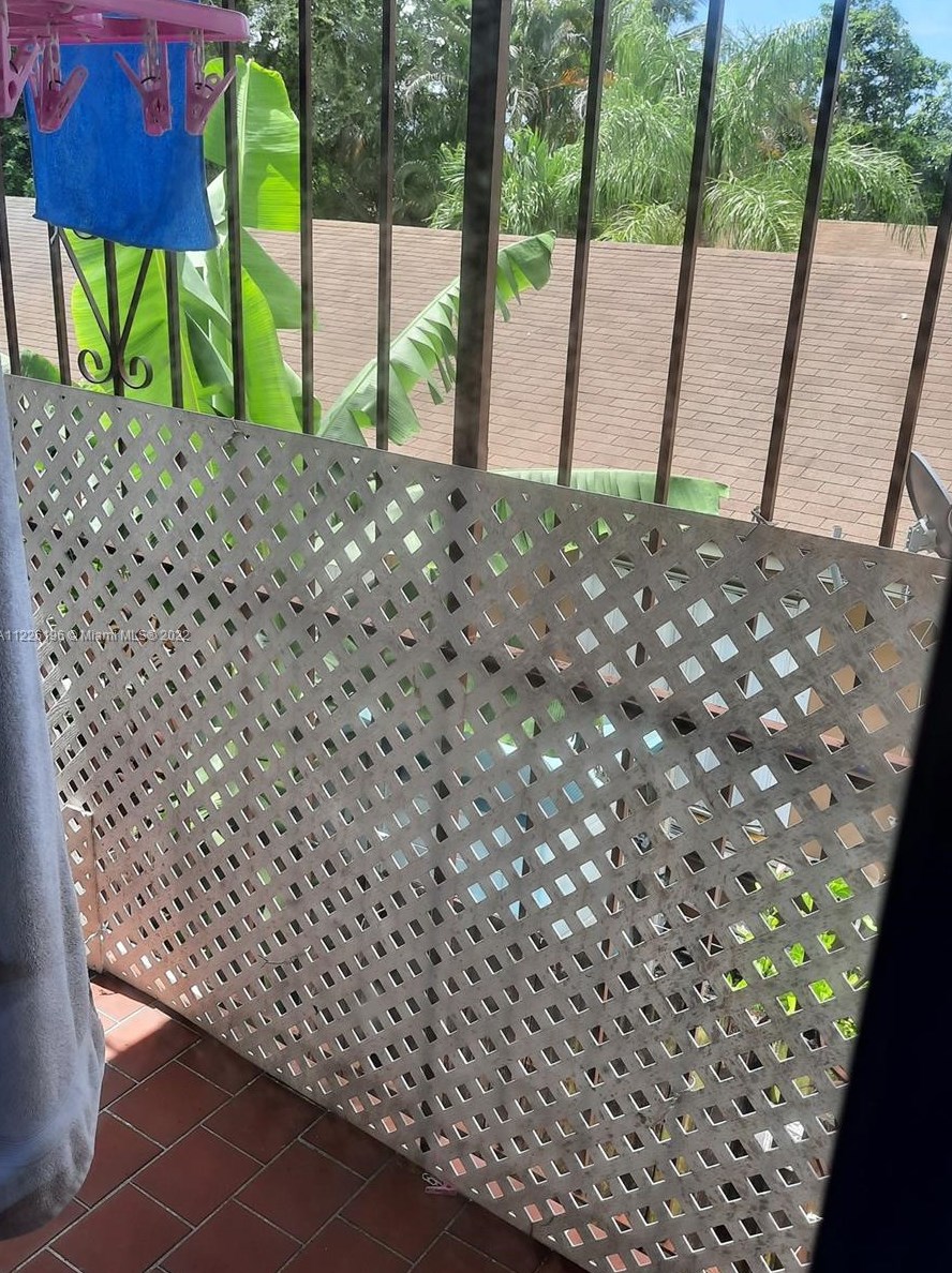 95 30th Ave, Miami FL 33135-1249 exterior