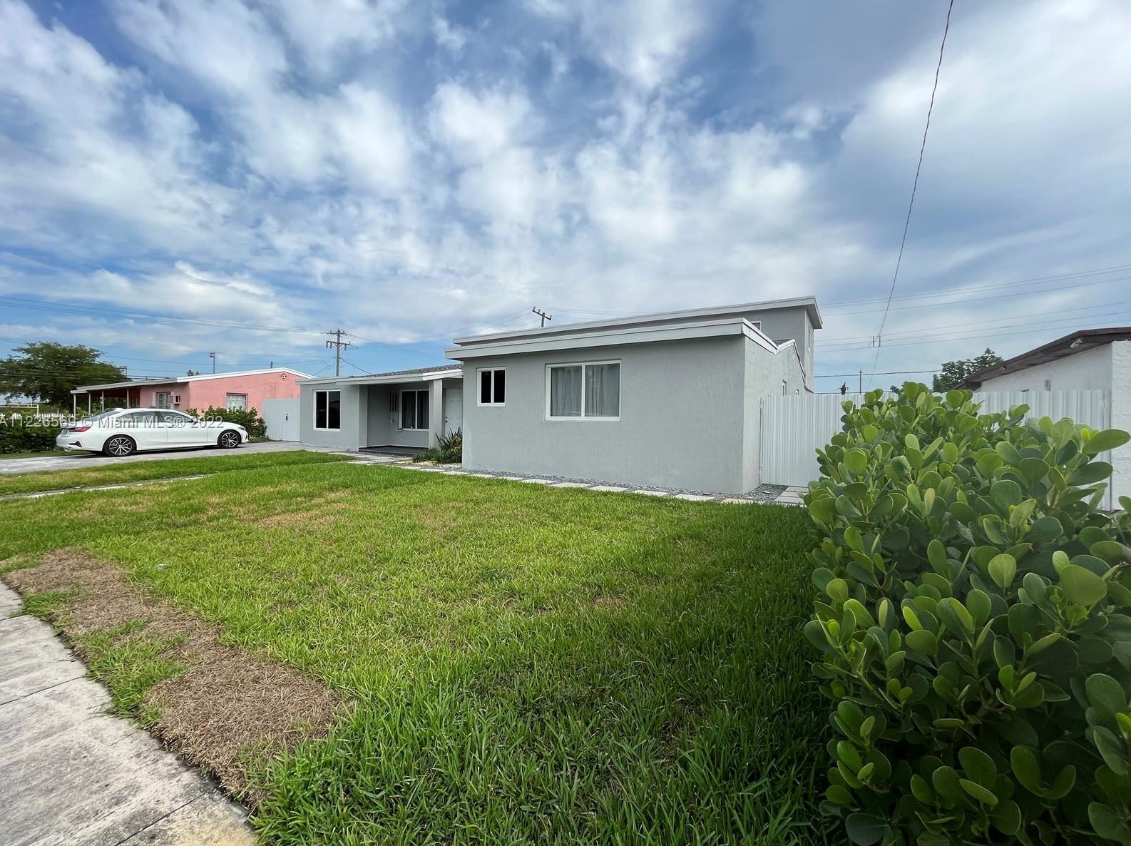 3071 186th Ter, Miami FL  33056-3012 exterior