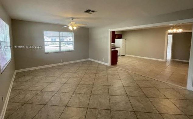 112 4th St, Lake Worth, FL 33462-2879