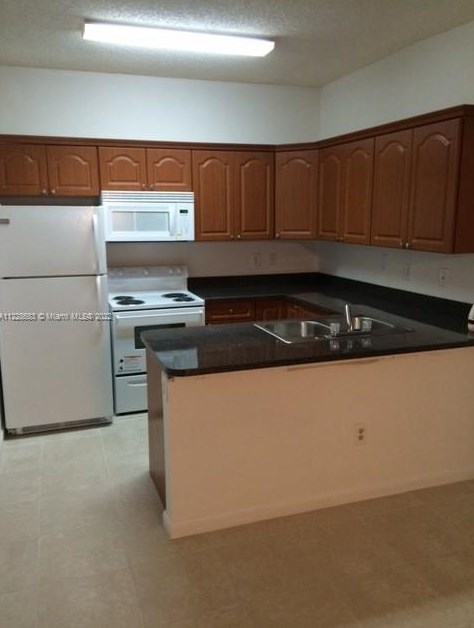 18324 Nw 68th Ave #i, Hialeah, FL 33015