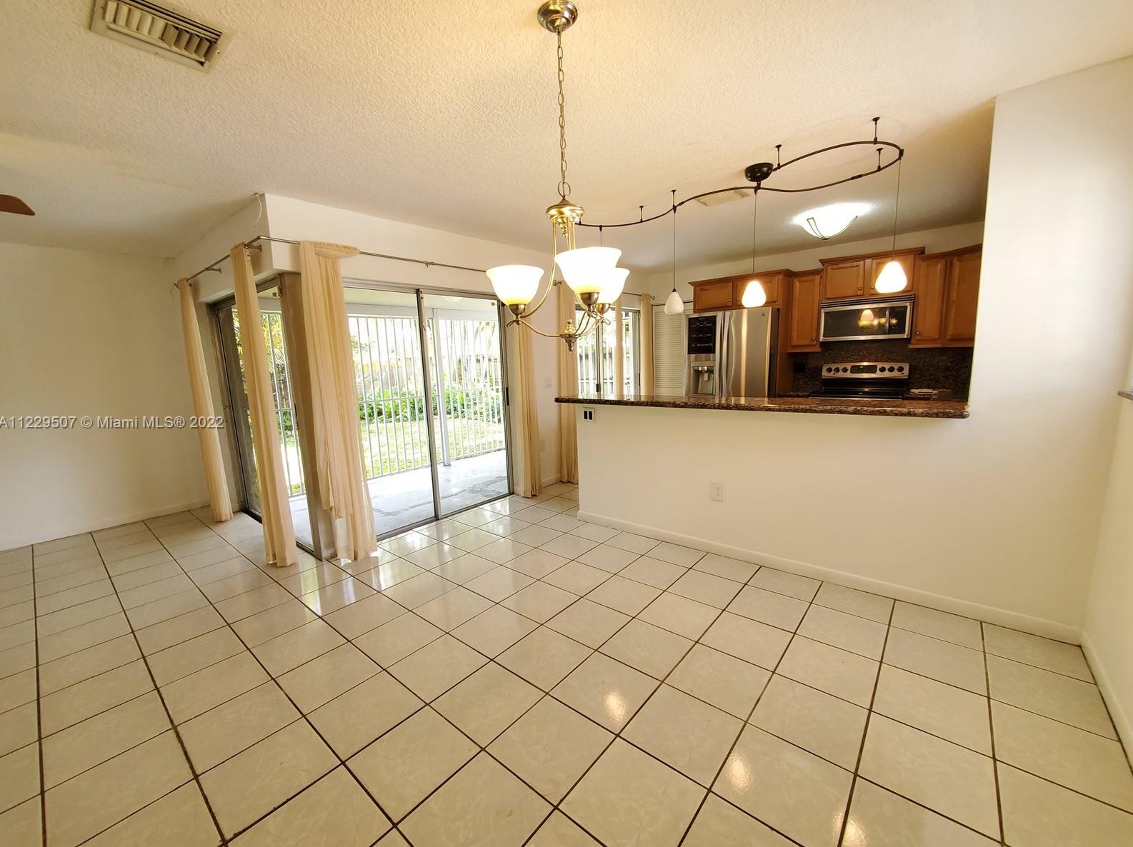 20221 124th Ave, Miami FL  33177-5223 exterior