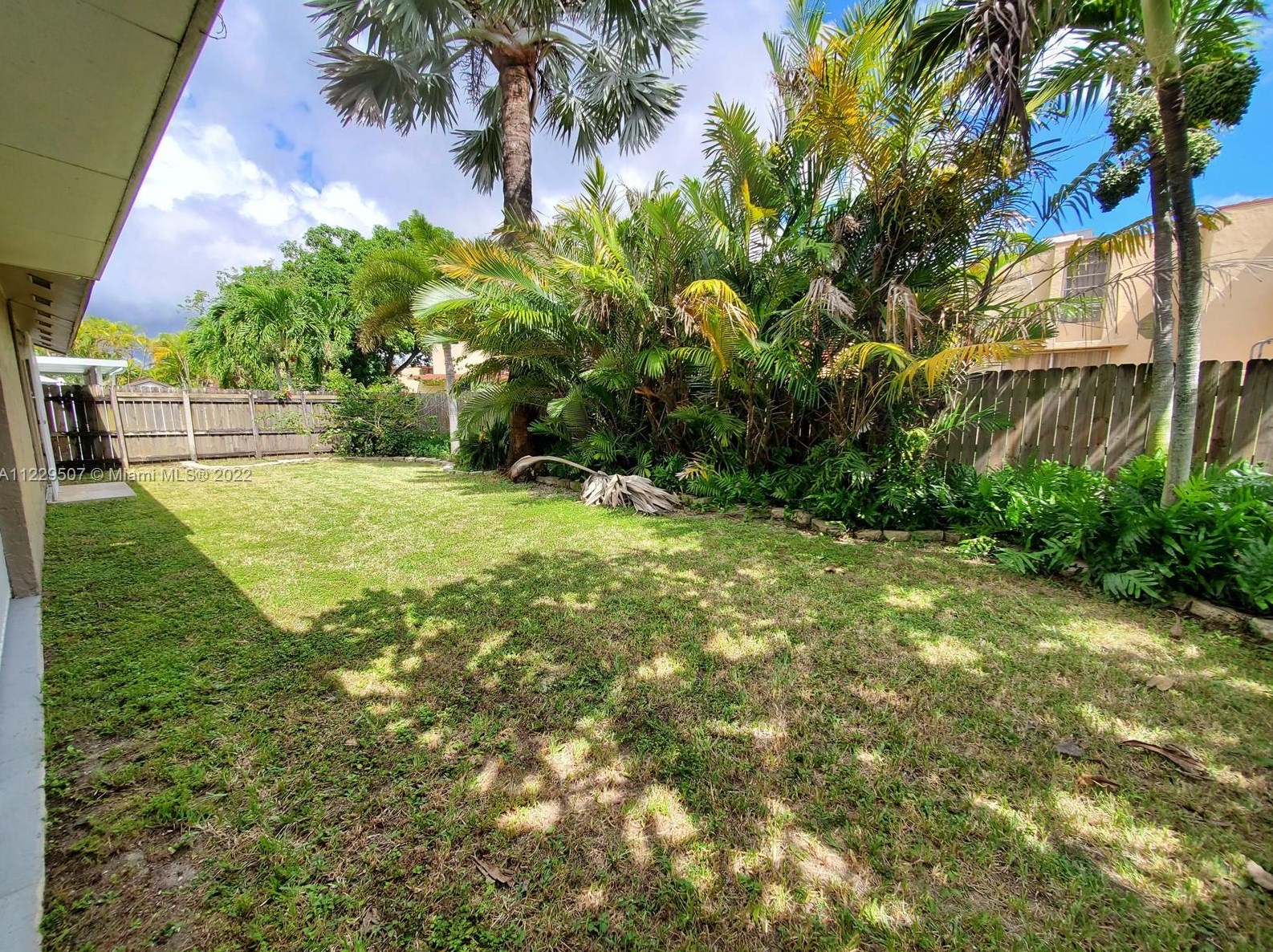 20221 124th Ave, Miami FL  33177-5223 exterior