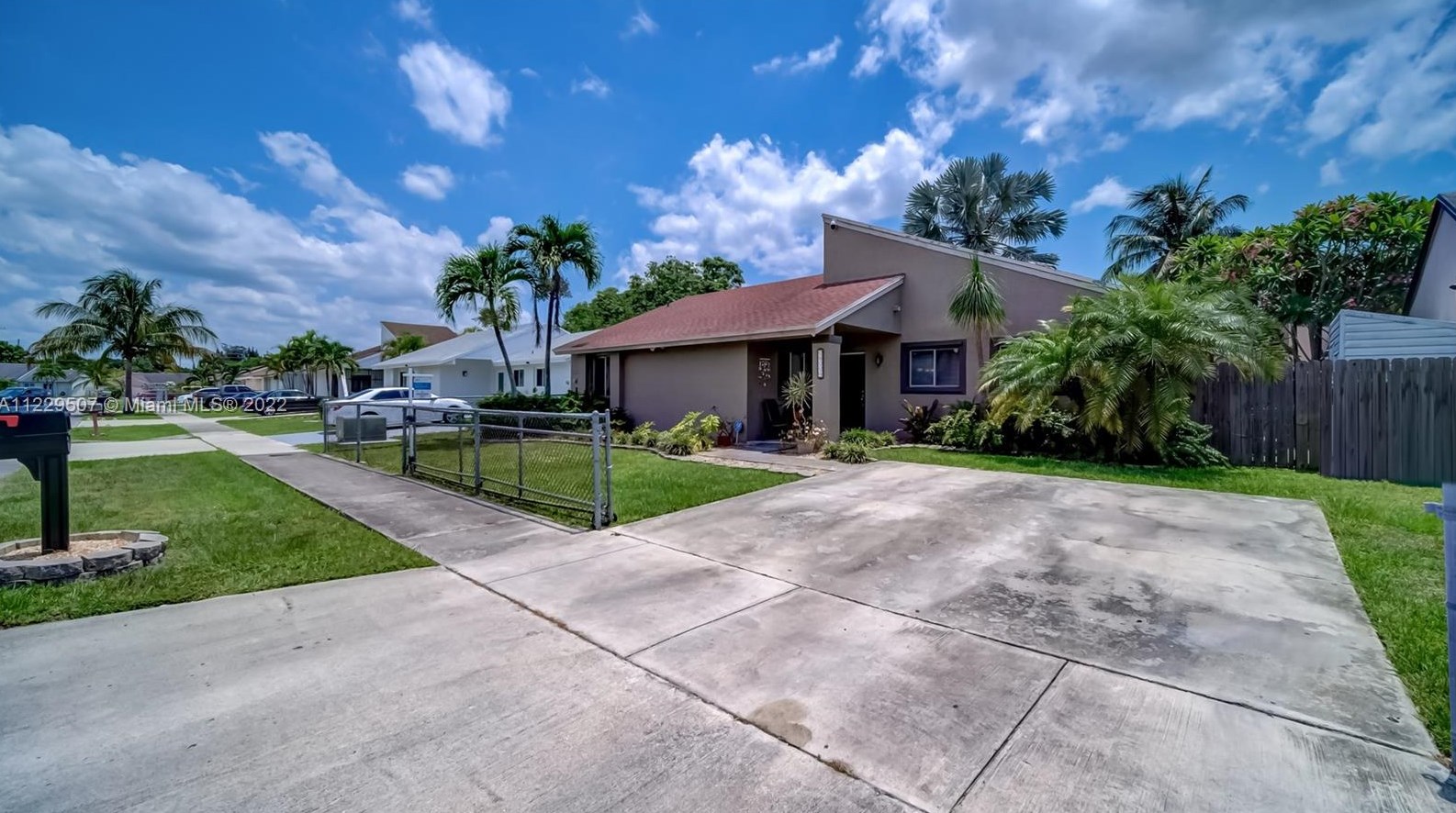 20221 124th Ave, Miami FL  33177-5223 exterior