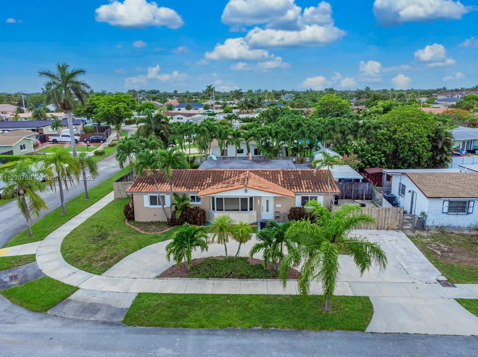 17500 Nw 85th Ave, Hialeah, FL 33015