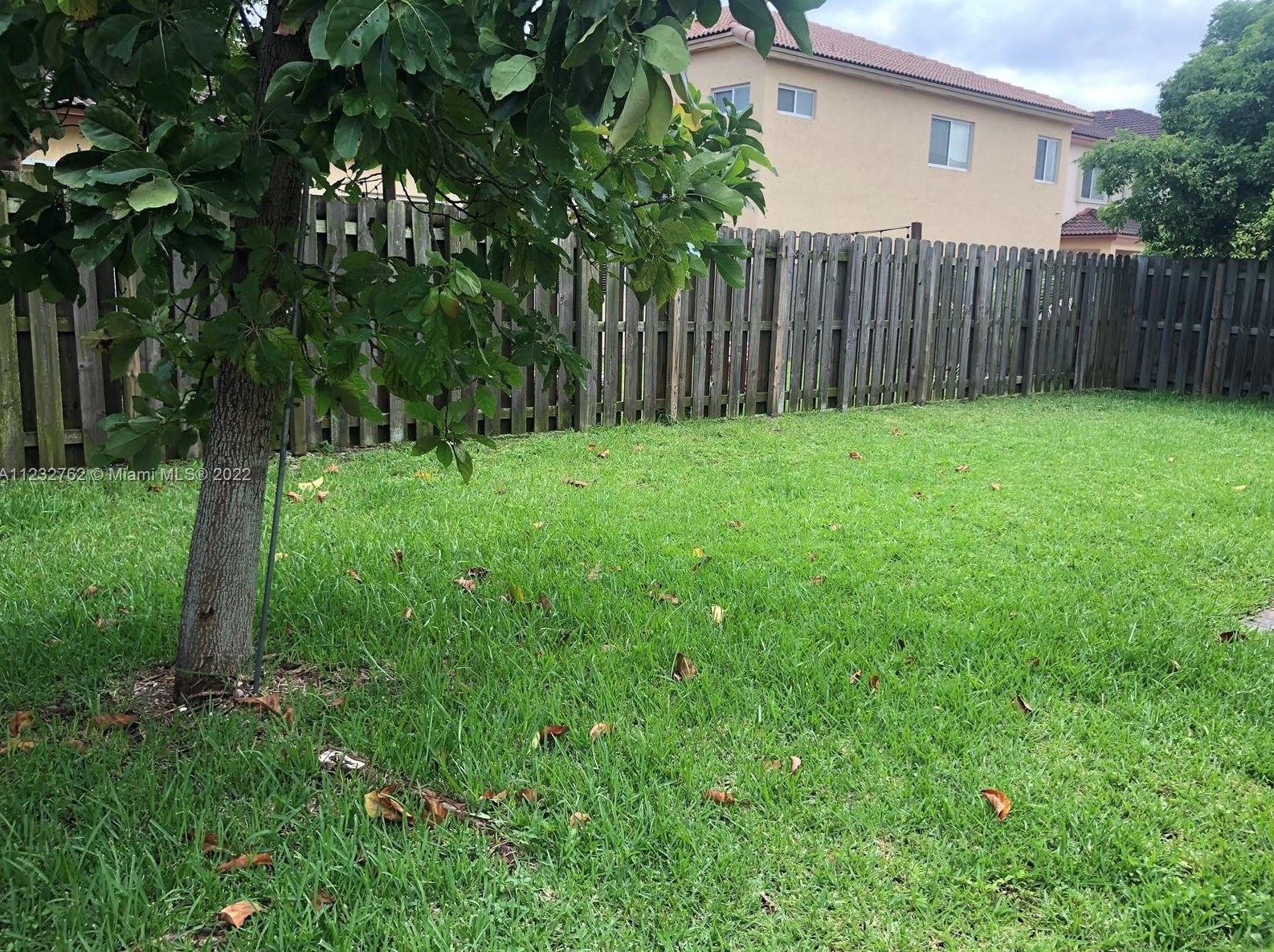 9410 227th Ter, Miami FL  33190-1805 exterior