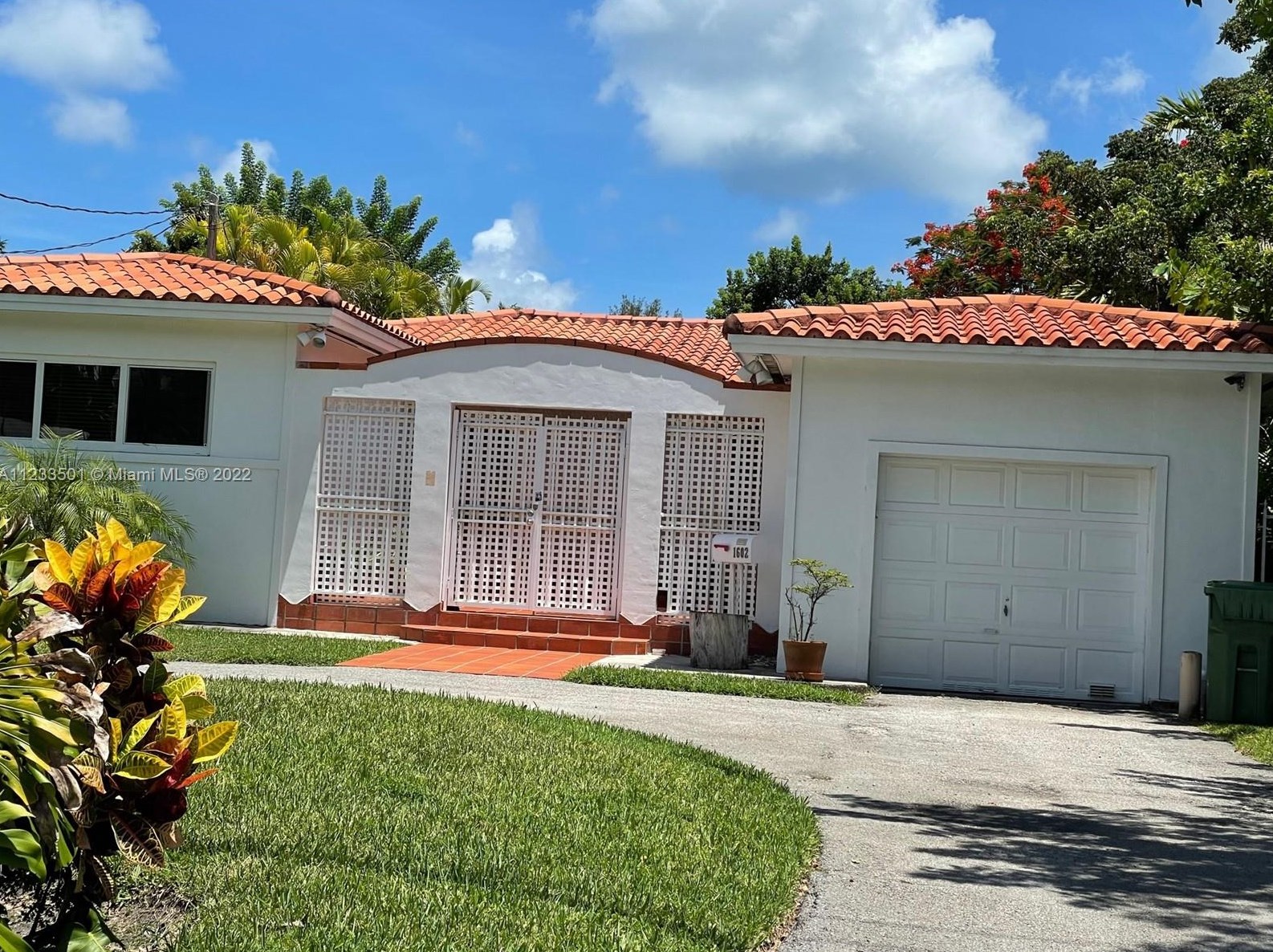 1602 Micanopy Ave, Miami FL  33133-2510 exterior