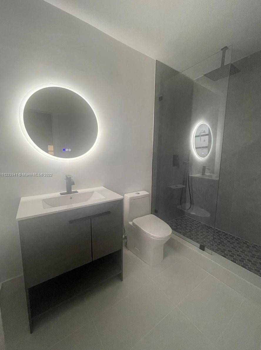 8521 Pasadena Blvd, Hollywood FL  33024-3451 exterior