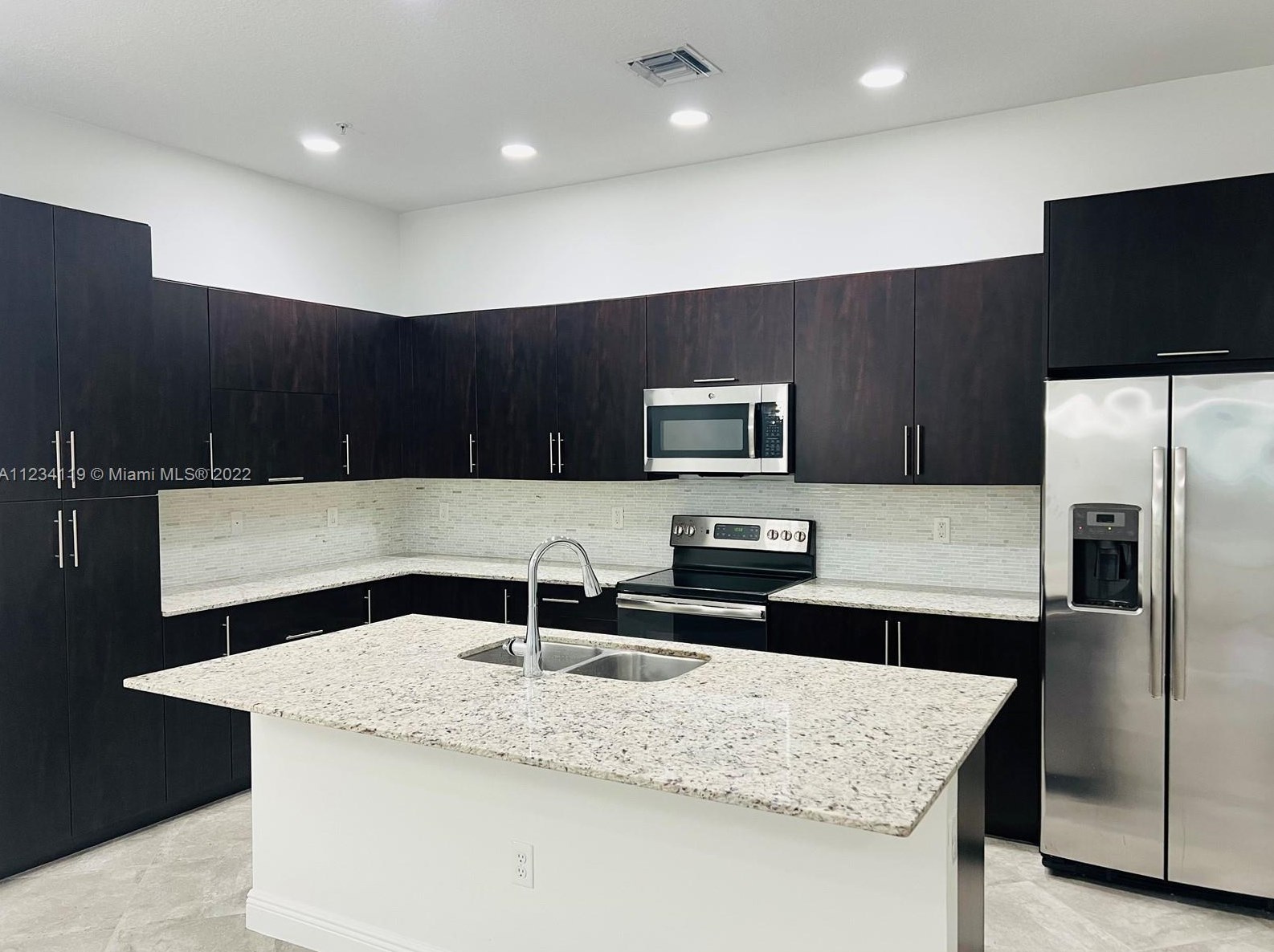 12432 Nw 18th Ct #12432, Hollywood, FL 33028