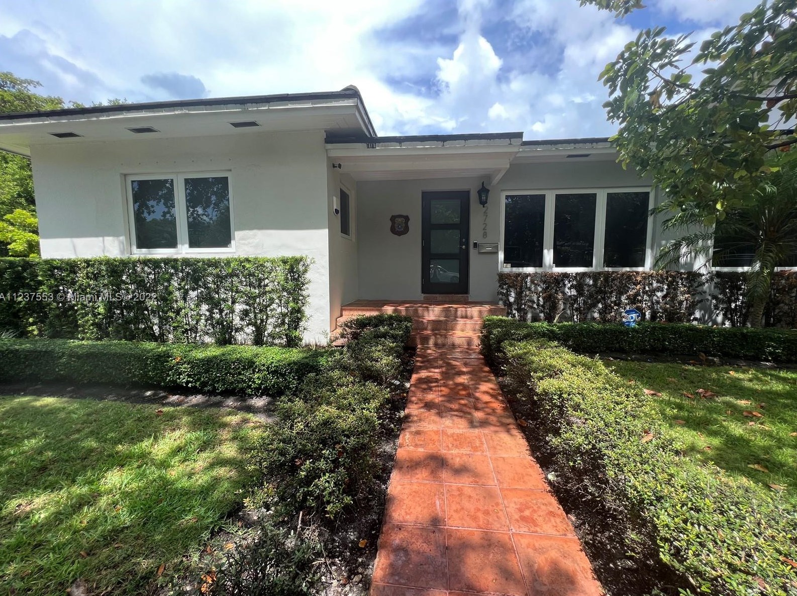 2728 Kirk St, Miami, FL 33133