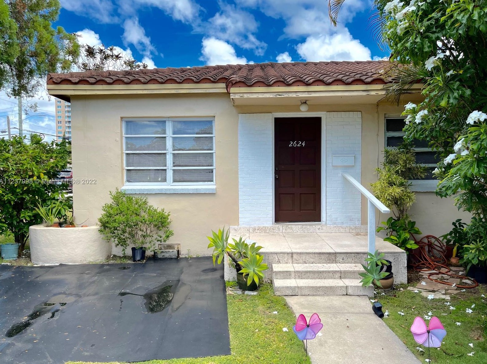 2622 36th Ave, Miami, FL 33133-2722