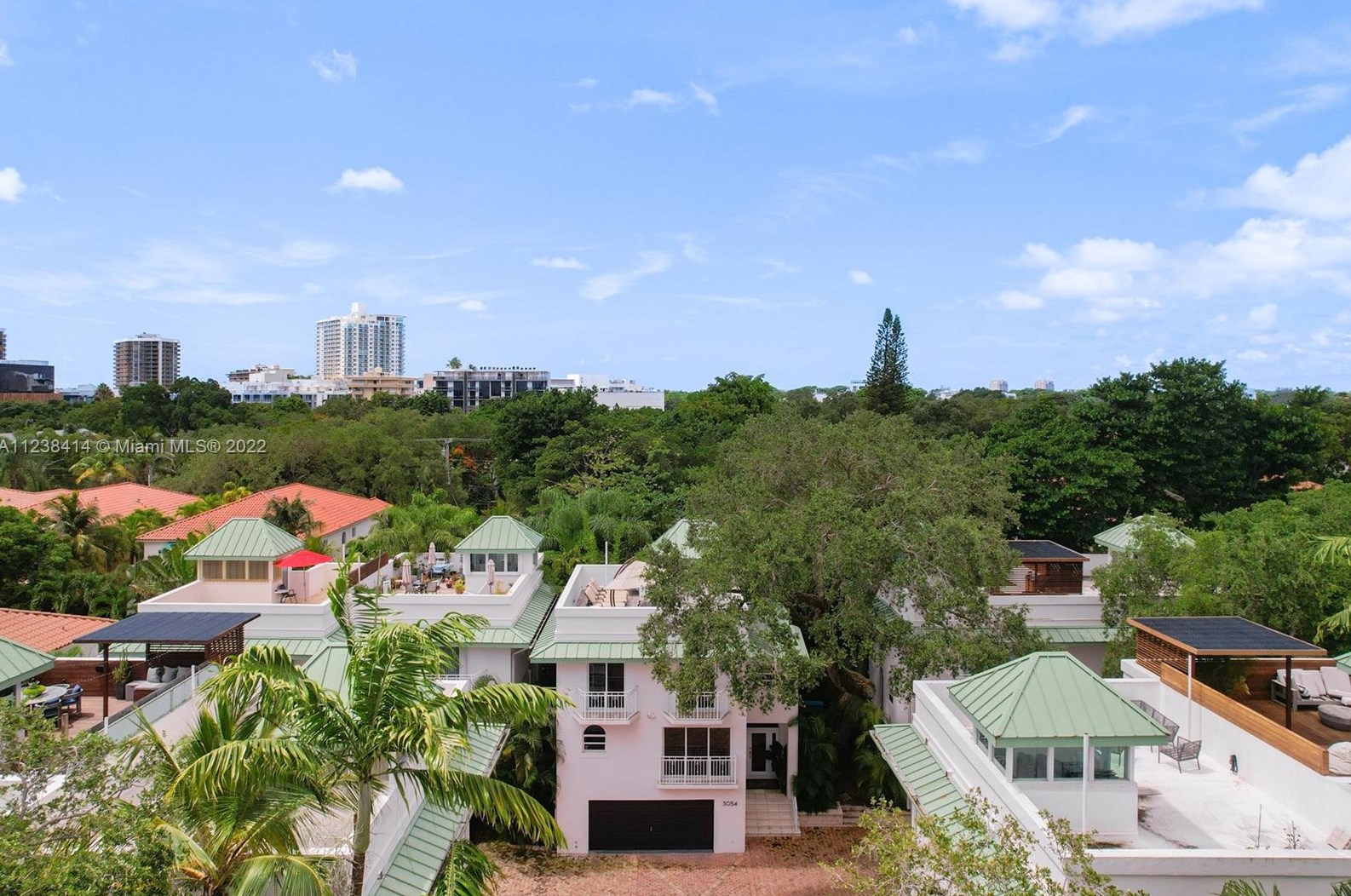 3054 Orange St, Miami FL 33133-4577 exterior