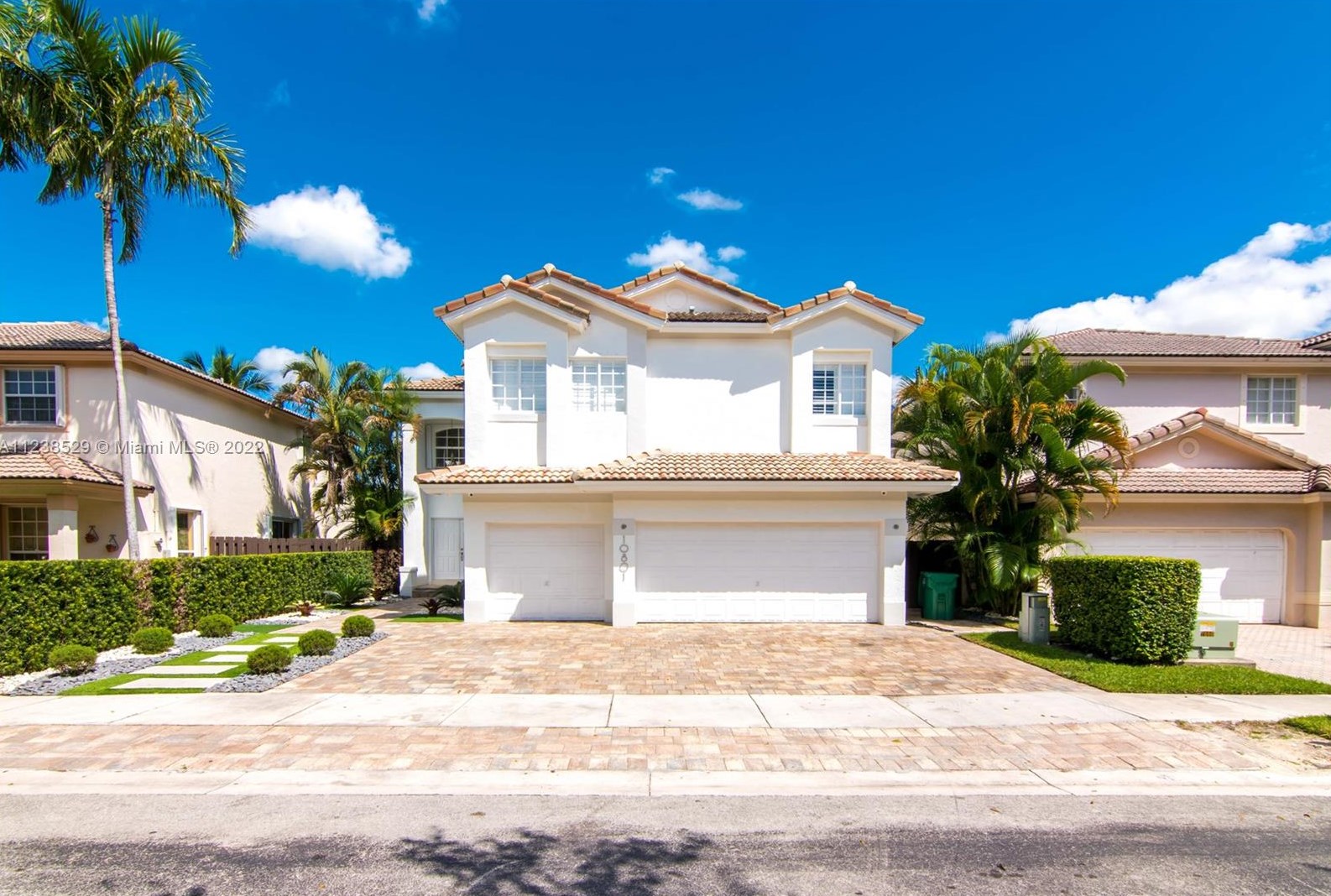 10801 73rd Terrace Cir, Miami, FL 33178-1761