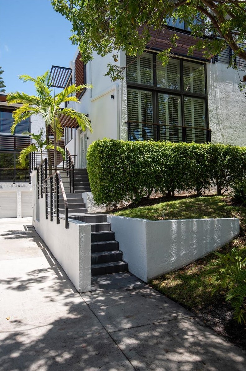 115 E Enid Dr # 7, Miami, FL