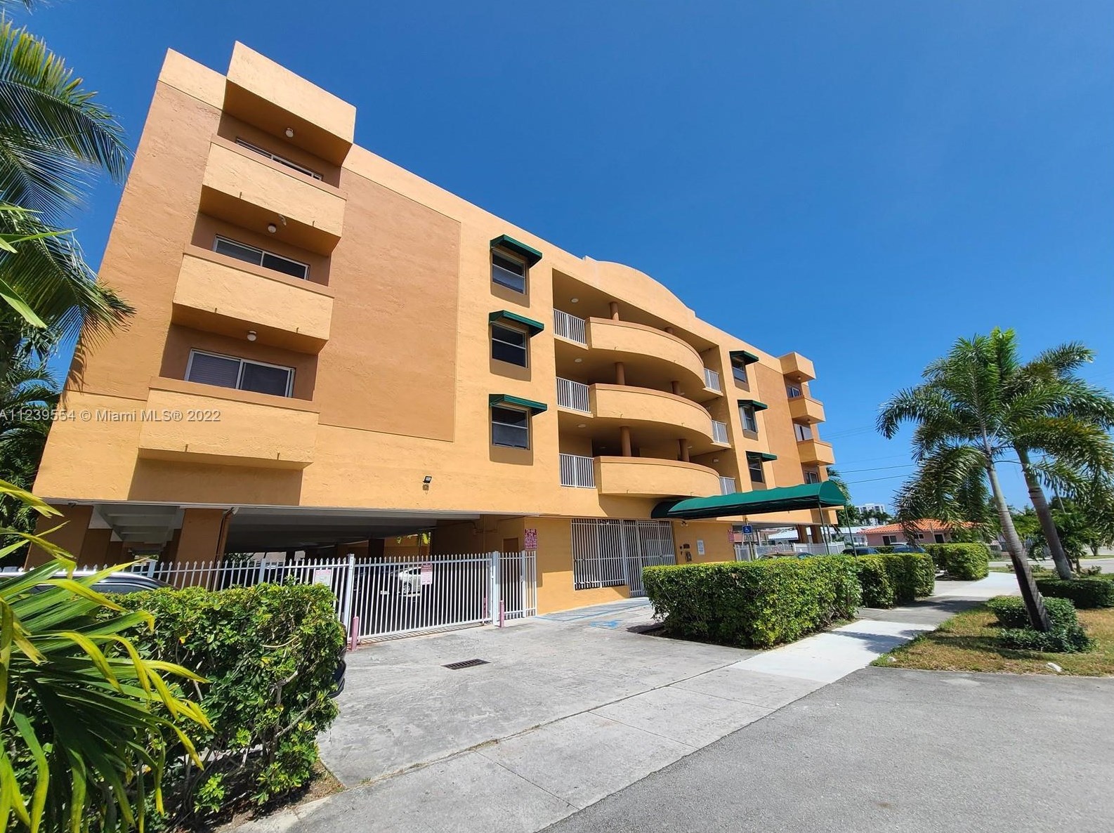 2441 Sw 31st Ave #307, Miami, FL 33145