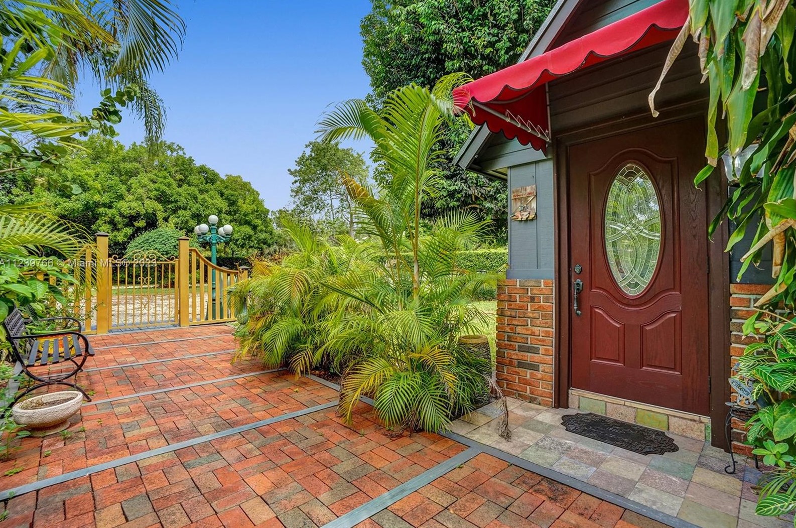 6031 82nd Ave, Miami FL  33143-1552 exterior