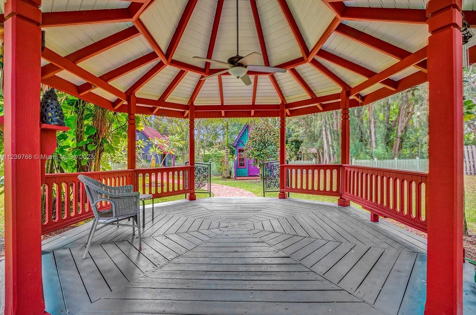 6031 82nd Ave, Miami FL  33143-1552 exterior