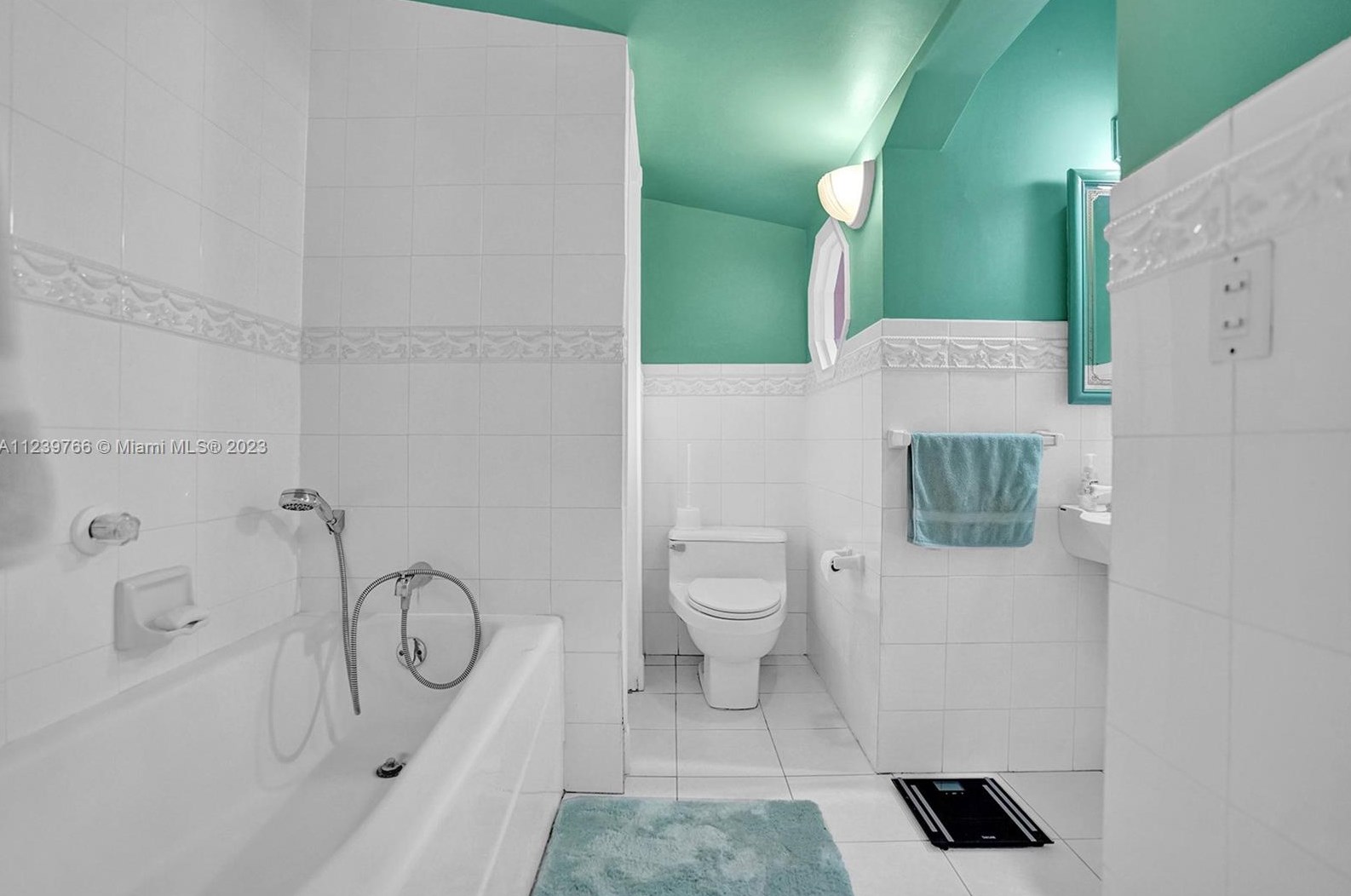 6031 82nd Ave, Miami FL  33143-1552 exterior