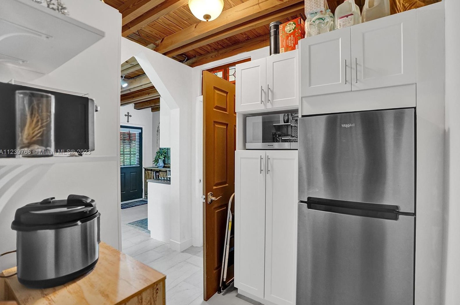 6031 82nd Ave, Miami FL  33143-1552 exterior