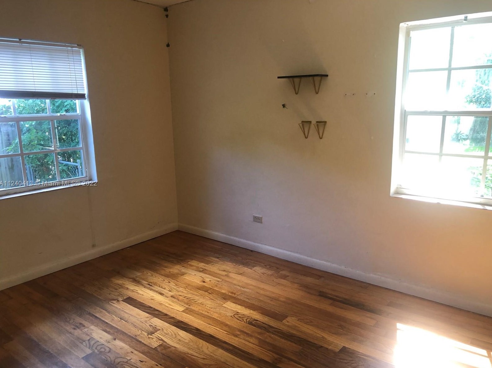 30 107 St, Miami FL 33167-3425 exterior