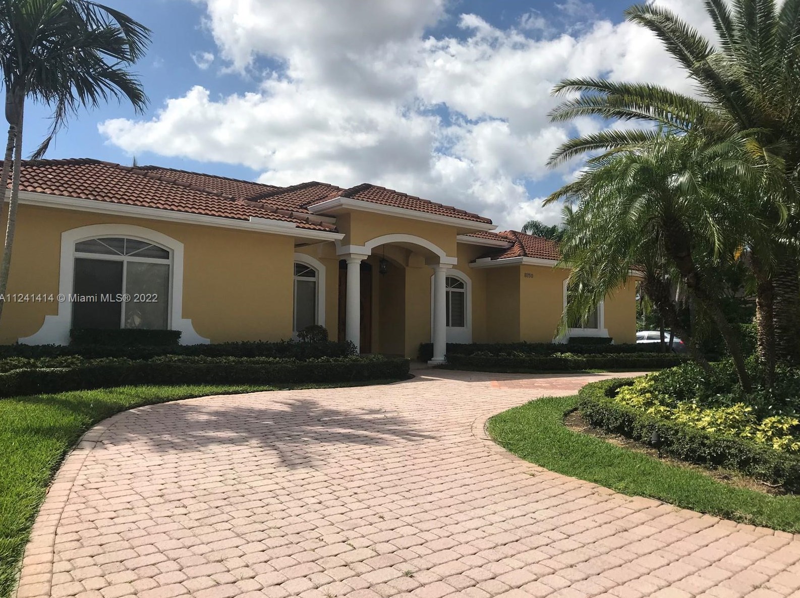8750 Sw 164th St, Miami, FL 33157