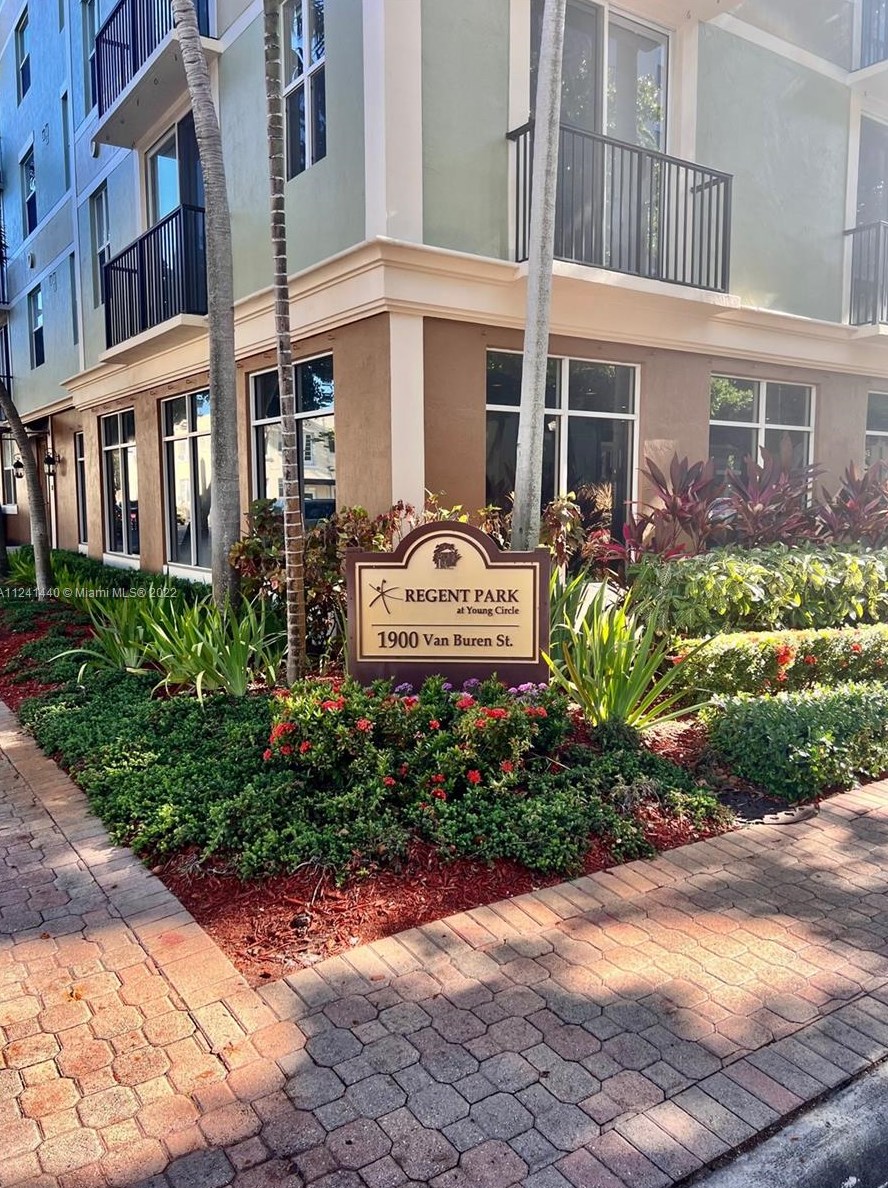 1900 Van Buren St #505b, Hollywood, FL 33020