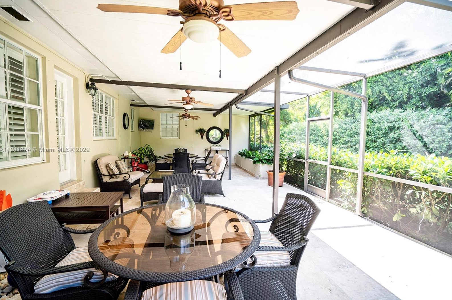 7010 68th Ct, Miami FL  33143-3124 exterior