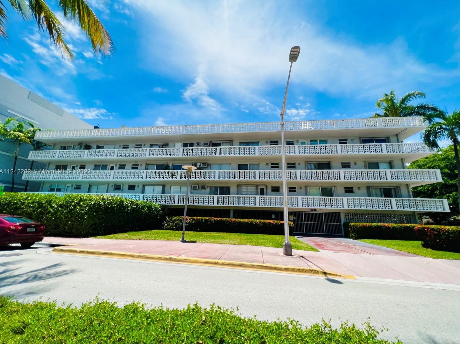 1698 Jefferson Ave, Miami, FL 33139-7603
