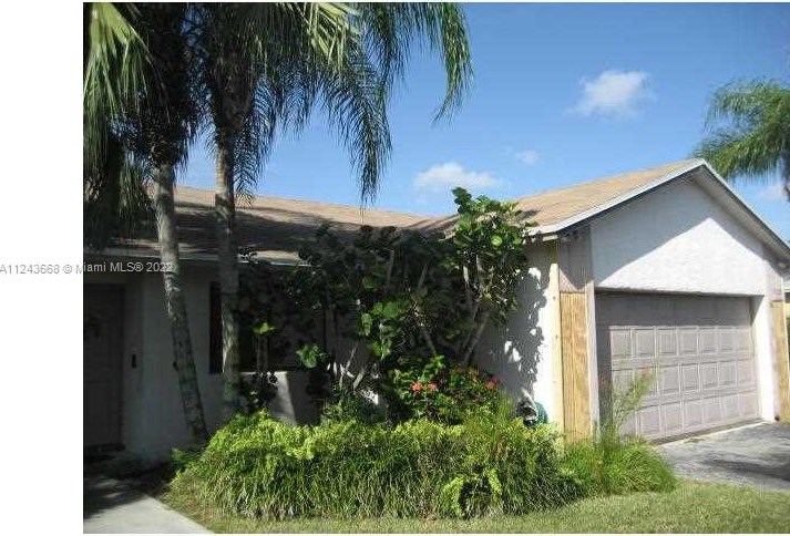 11020 Sw 141st Ave, Miami, FL 33186