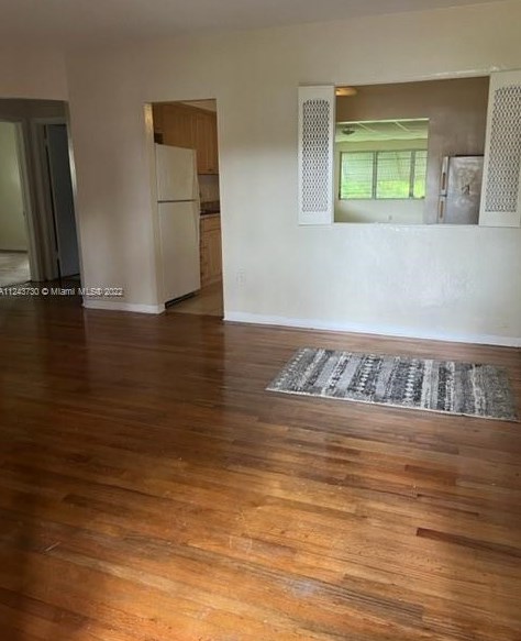 530 Lee Dr, Miami, FL 33166-7207