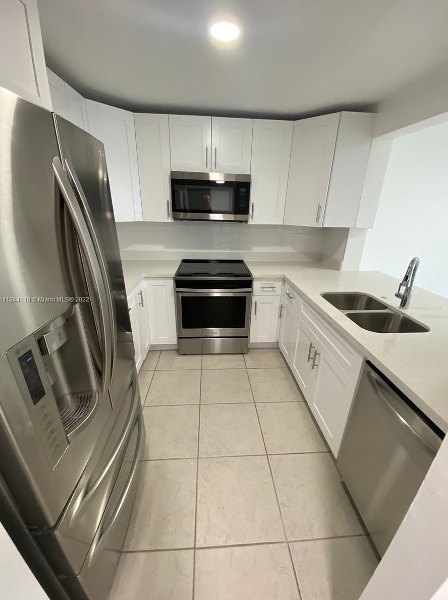 6545 Indian Creek Dr #509, Miami, FL 33141